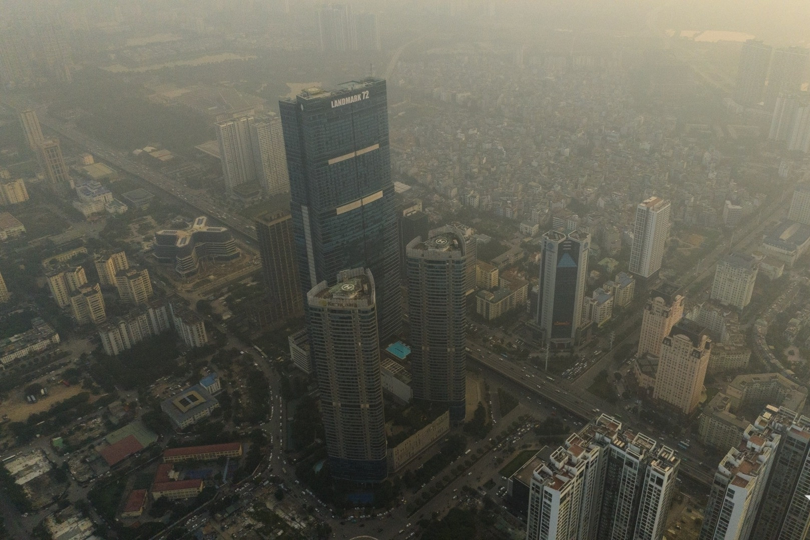 Hạn chế xe cá nhân chỉ là một chân trong kiềng 3 chân để Hà Nội dễ thở