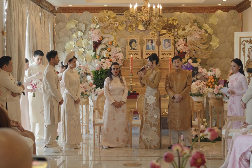 Lễ gia tiên Tiên Nguyễn và Justin Cohen