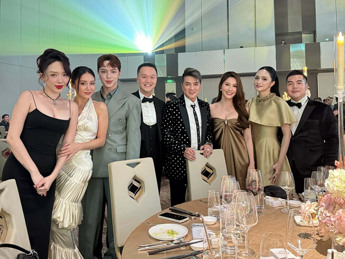 Tiên Nguyễn trong đám cưới