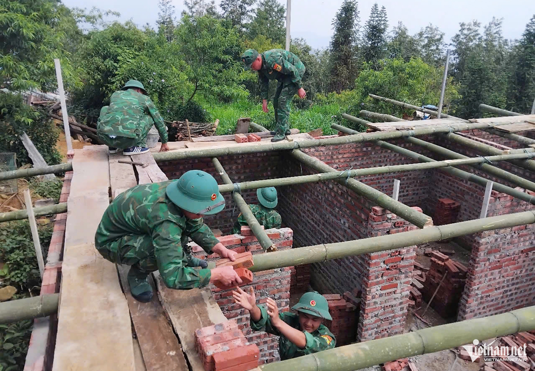 W-Biên phòng LC 2811.jpg