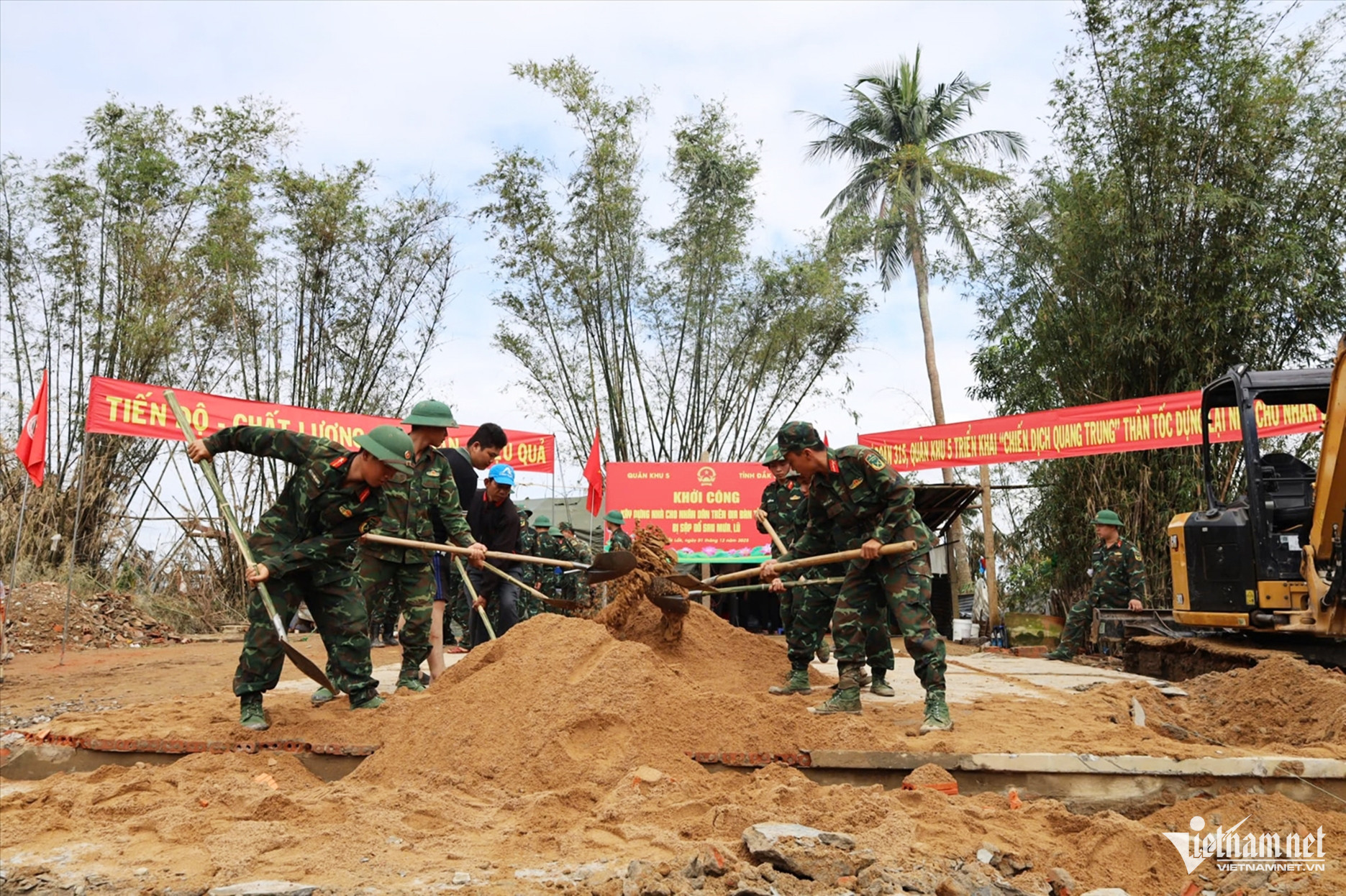 W-Khởi công nhà 3.jpg