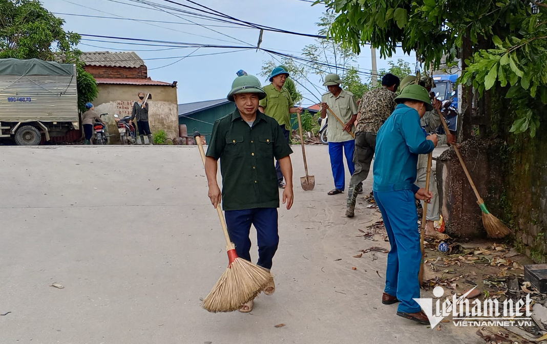 W-Mạt tran to quoc.png
