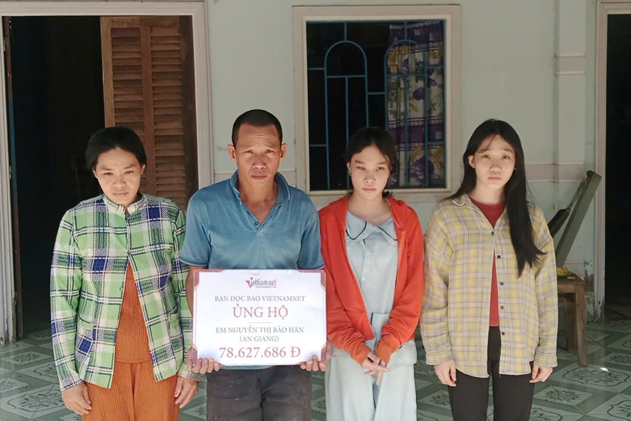 Bạn đọc hỗ trợ bé gái 15 tuổi ở An Giang khiếm khuyết đôi mắt hơn 78 triệu đồng