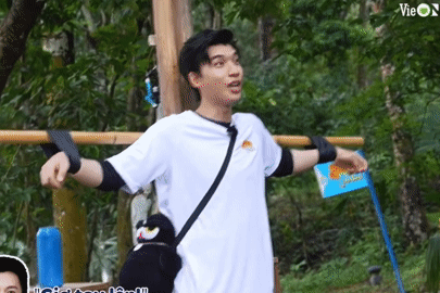 Cody Nam Võ 'chê' Ngô Kiến Huy, HIEUTHUHAI la toáng khi làm bia đỡ đạn