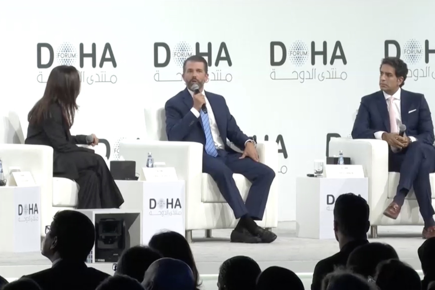 Con trai ông Trump tiết lộ cha có thể rút khỏi tiến trình hòa bình Ukraine