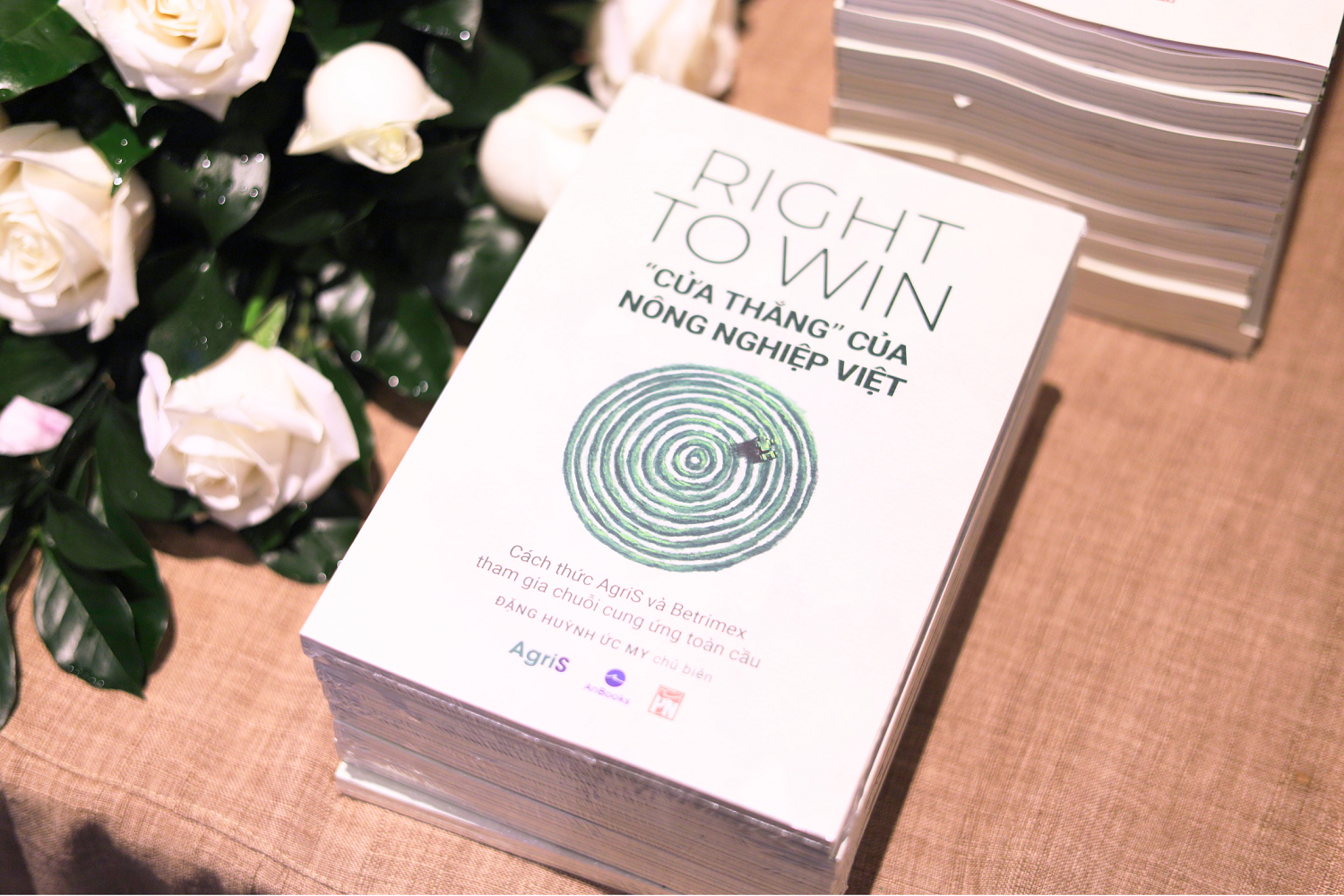 Cuốn sách đề xuất chiến lược tìm ‘cửa thắng’ cho nông nghiệp Việt