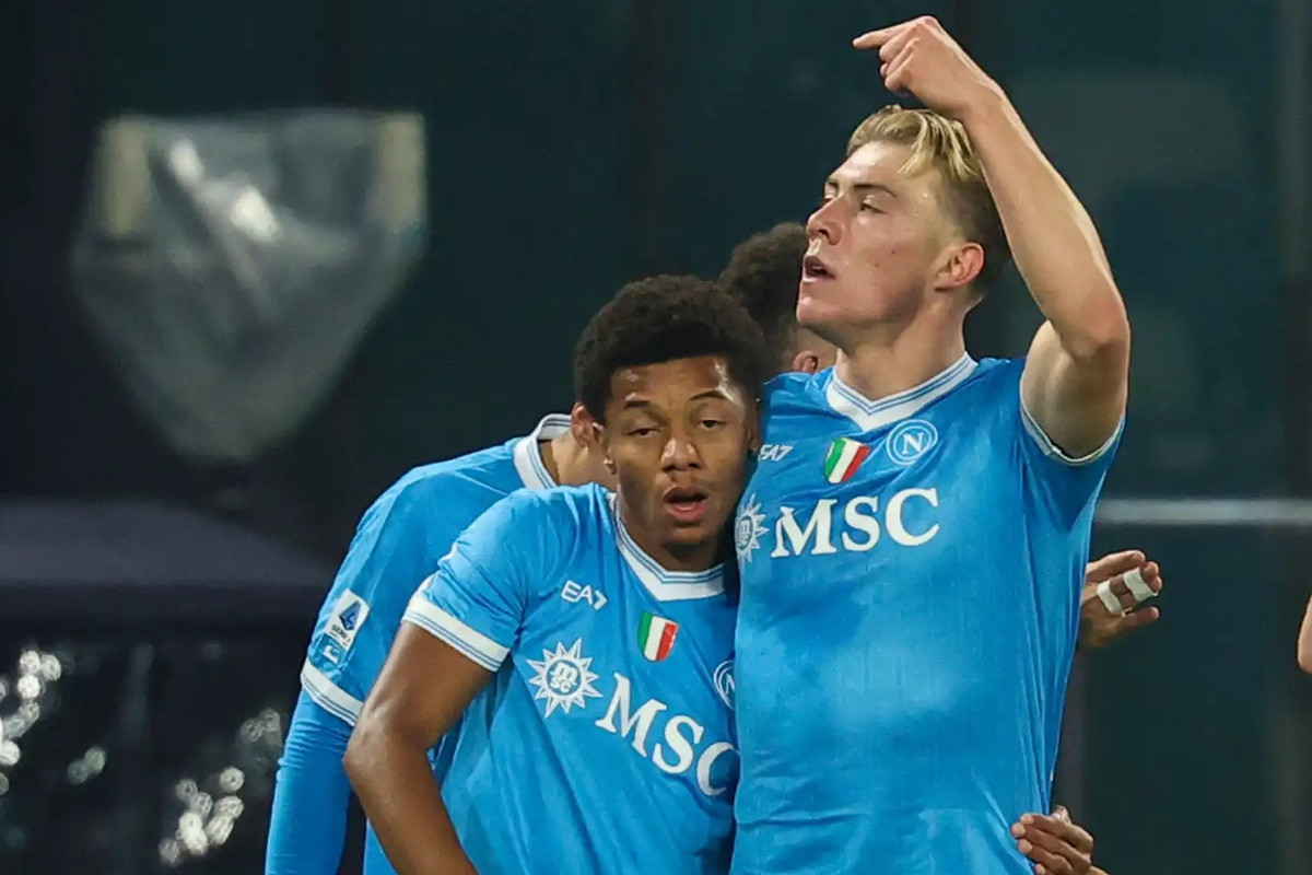 Hojlund chói sáng, Napoli khiến Juventus ôm hận