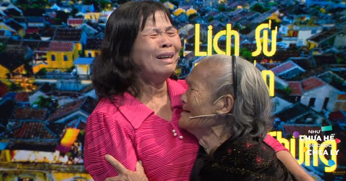 Phút đoàn tụ đẫm nước mắt sau hơn 50 năm lưu lạc của người phụ nữ Đồng Nai