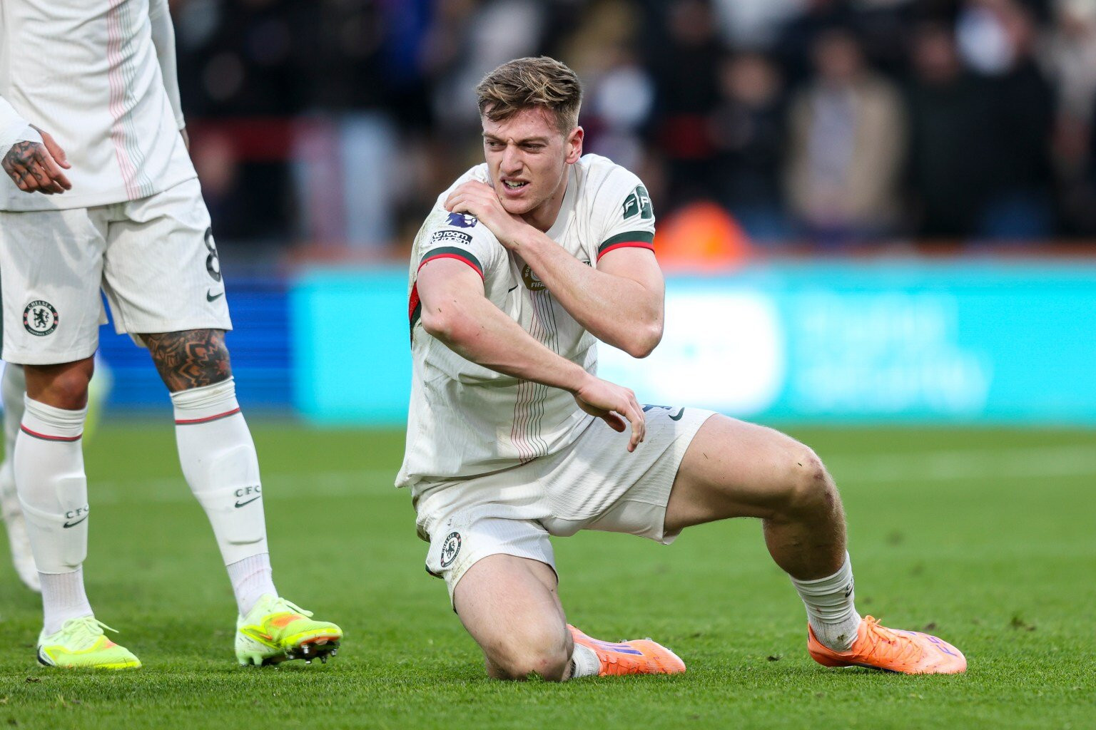 www_thesun_co_uk liam delap chelsea goes off 1043756361.jpg