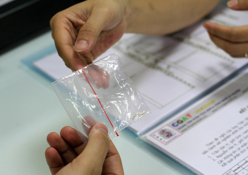 20201024 chong di xet nghiem adn 2.jpg