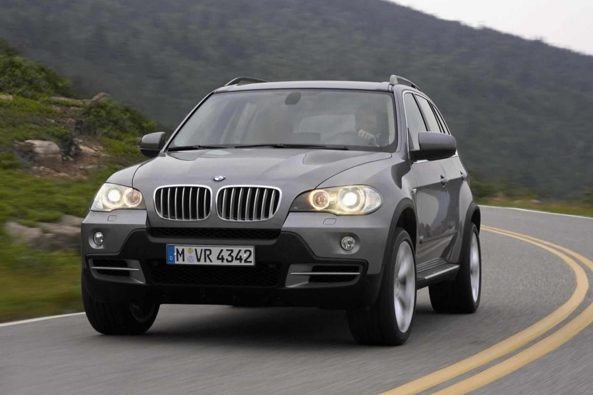BMW X5 E70.jpg