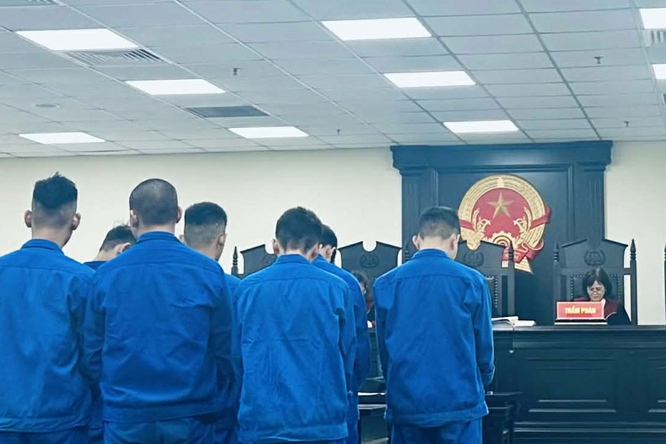 Nhóm ‘báo thủ’ vô cớ chém người đi đường, cướp biển số xe và cái kết