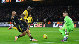 resources_premierleague_pulselive_com 2025 12 08T203141Z_1089599052_UP1ELC81L0R3H_RTRMADP_3_SOCCER ENGLAND WOL MUN.jpg