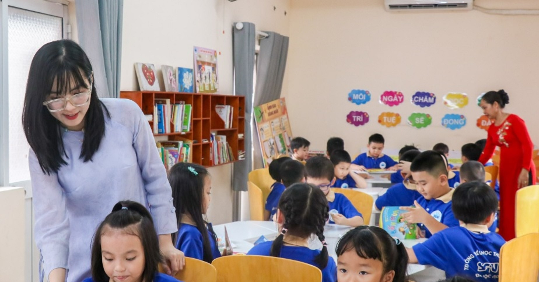 TPHCM đề xuất hỗ trợ trọn gói từ bữa ăn đến học phẩm cho học sinh nghèo