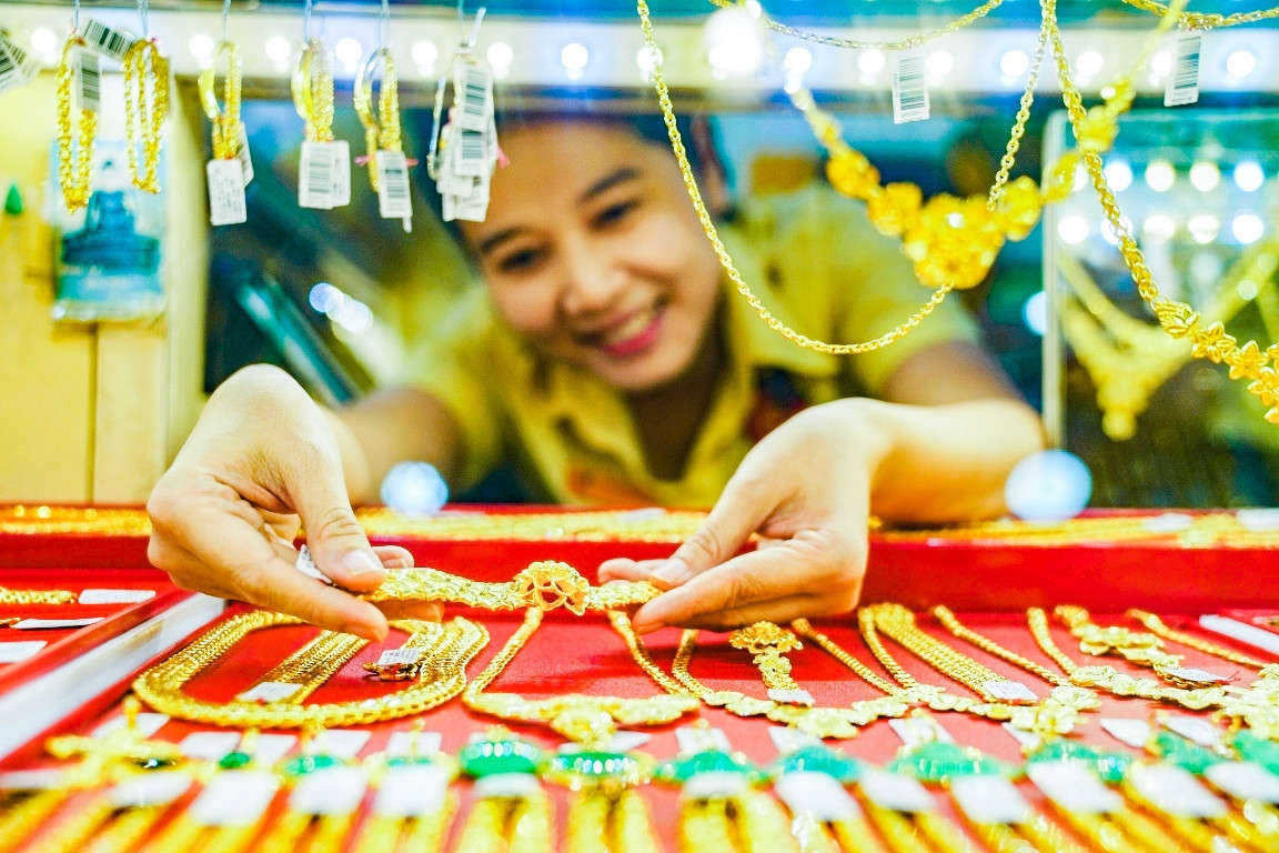 Vàng trang sức đứng trước thay đổi lớn về chính sách quản lý: Mở nhưng không buông