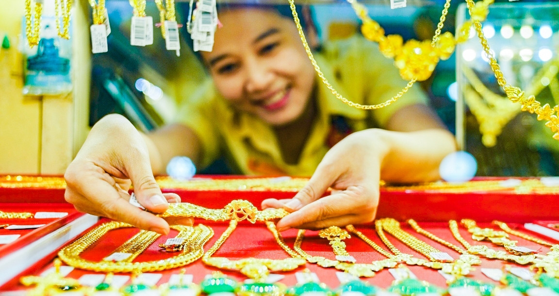 Vàng trang sức đứng trước thay đổi lớn về chính sách quản lý: Mở nhưng không buông