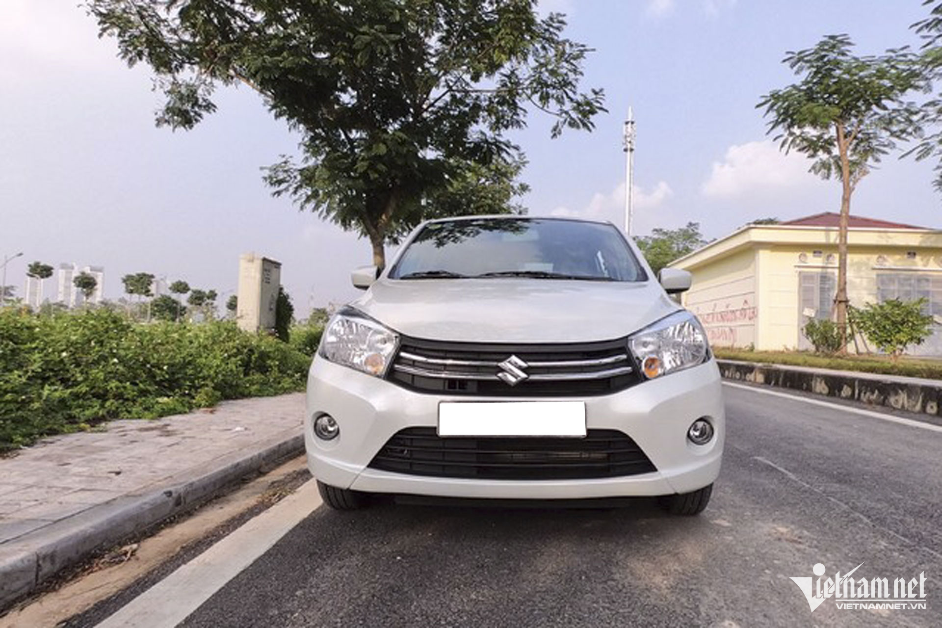 https://static-images.vnncdn.net/vps_images_publish/000001/000003/2025/12/9/w-suzuki-celerio-31-cu-93.jpg