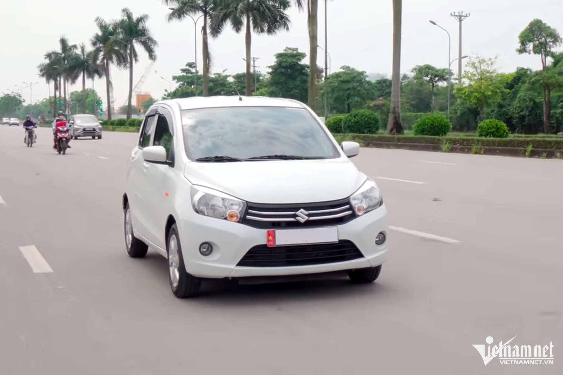 W-Suzuki Celerio cu (11).jpg