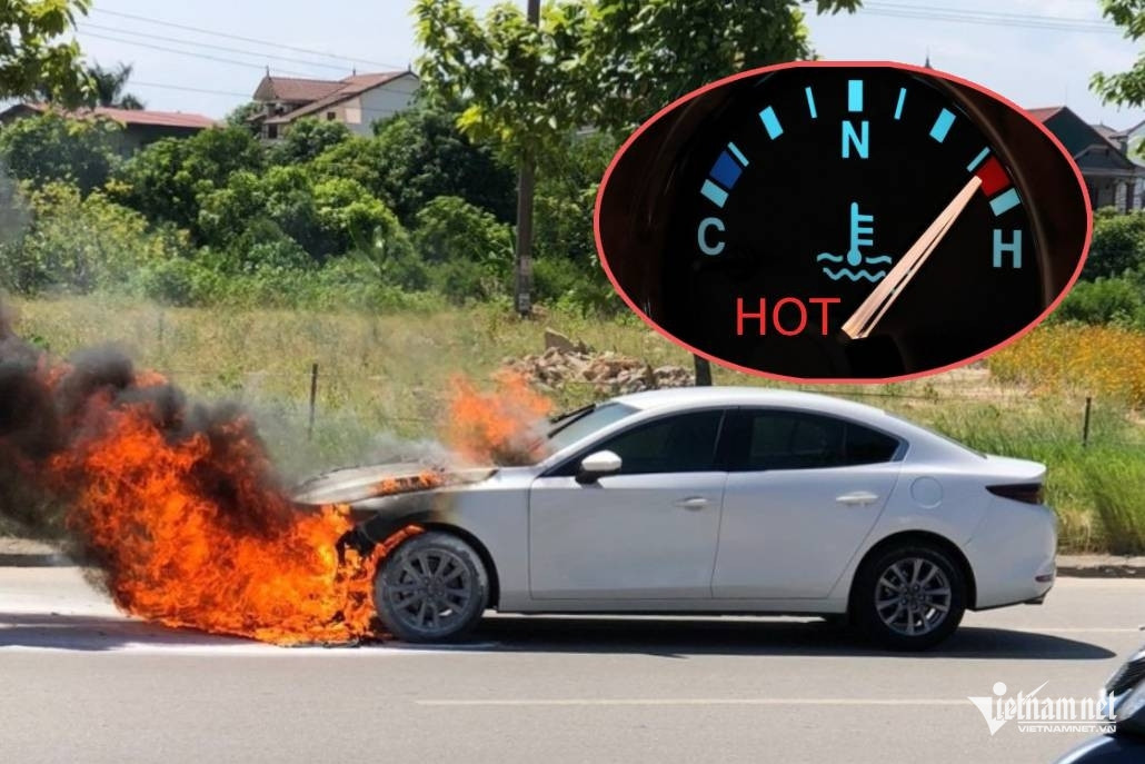 W-dong ho nhiet do tren tap lo co bao truoc duoc xe ban sap chay 3926.jpeg