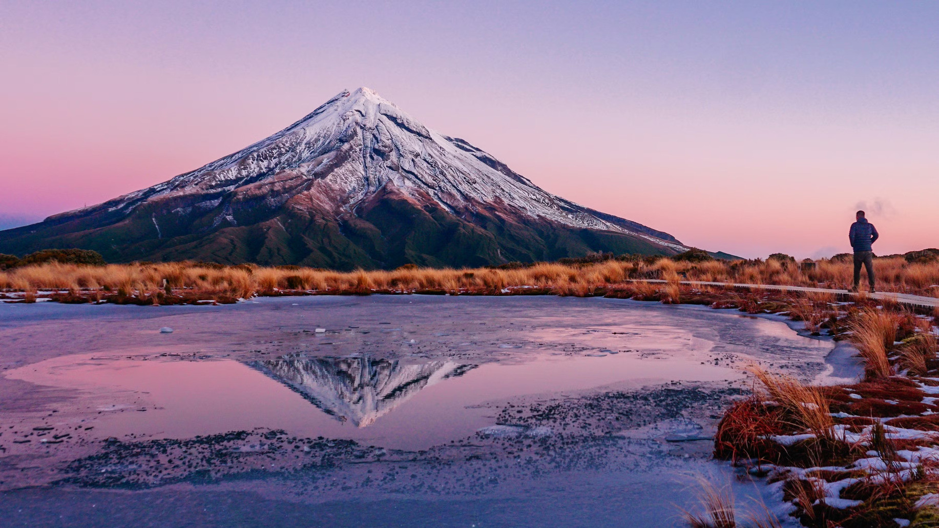 Núi lửa hơn 120.000 năm tuổi được trao quyền, trách nhiệm như con người 2t4egqrvwd.jpg