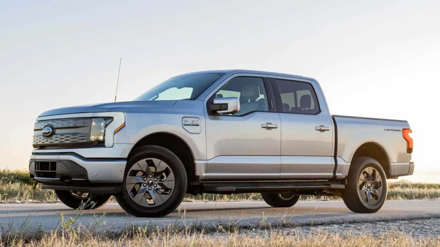 ford f 150 lightning review.webp