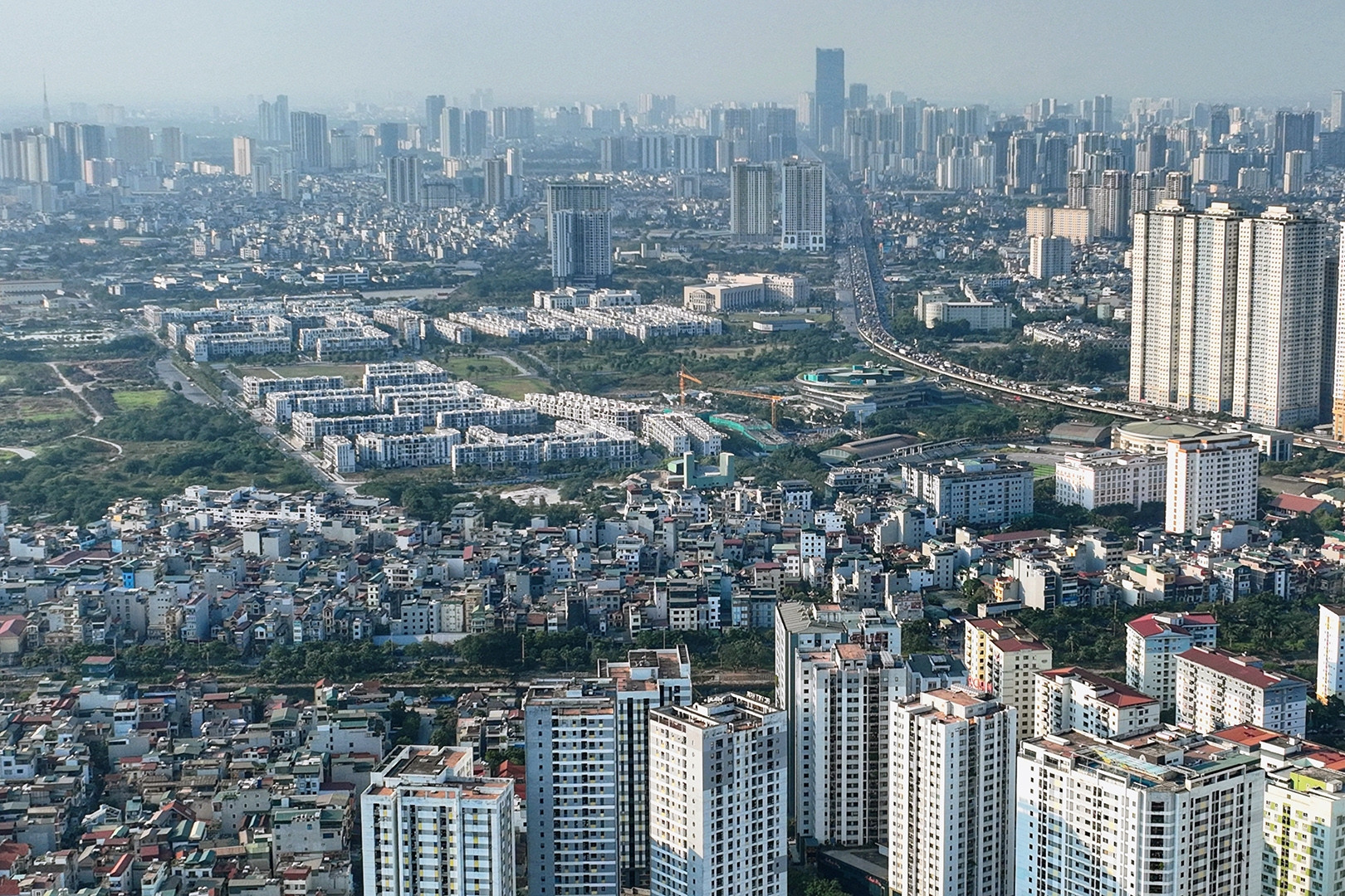 Thủ tướng phê bình các bộ, 30 địa phương chưa báo cáo tháo gỡ các dự án tồn đọng