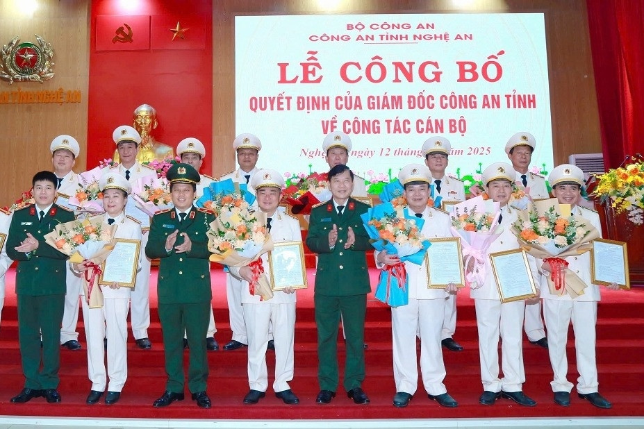 4 phó trưởng công an huyện ở Nghệ An tình nguyện về làm chỉ huy cấp xã