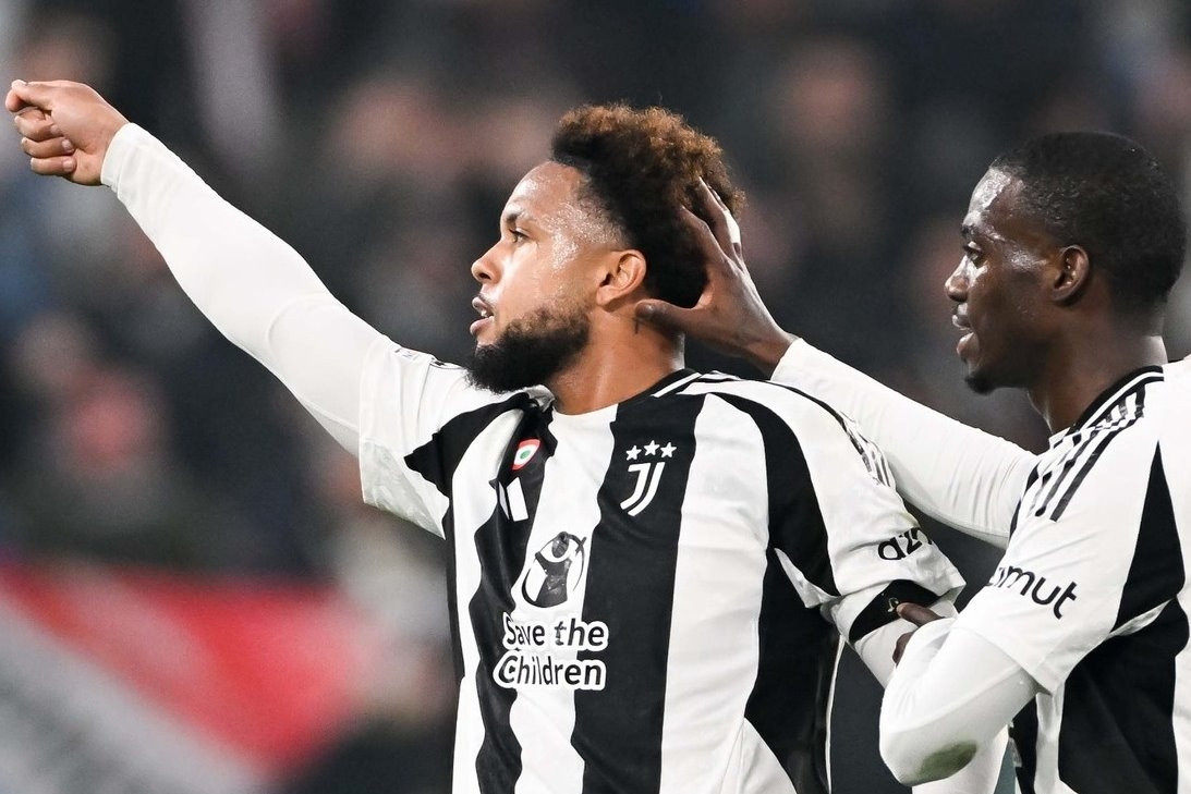 Juventus giành lợi thế trước PSV