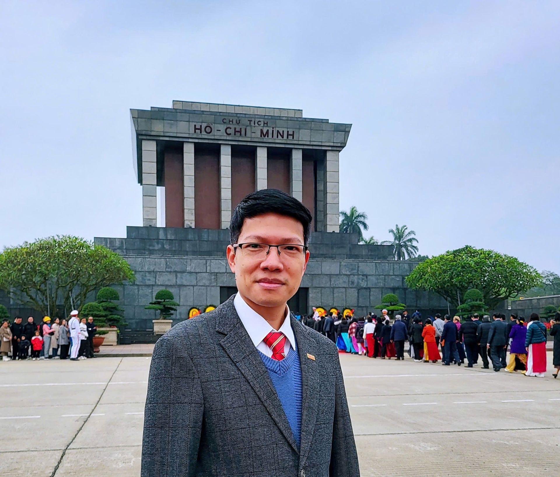 nhà thơ Khúc Hồng Thiện.jpg