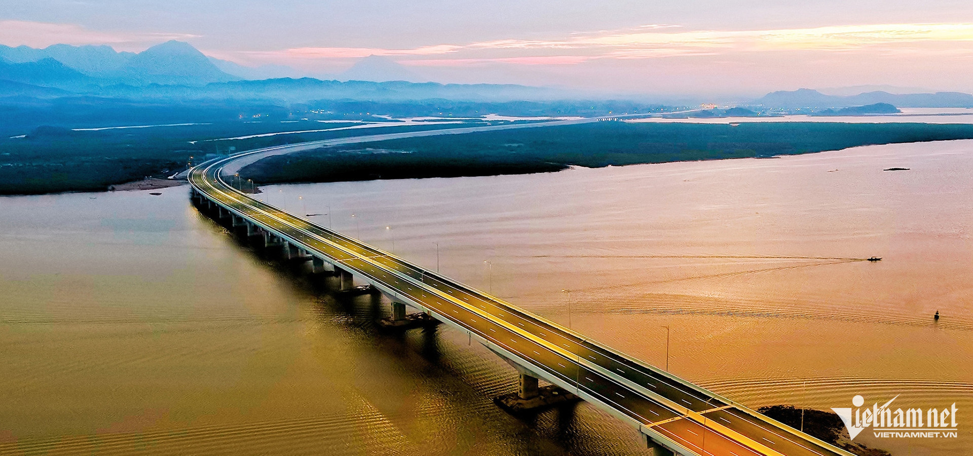 w nga filtered 1297 1213 92792.jpg