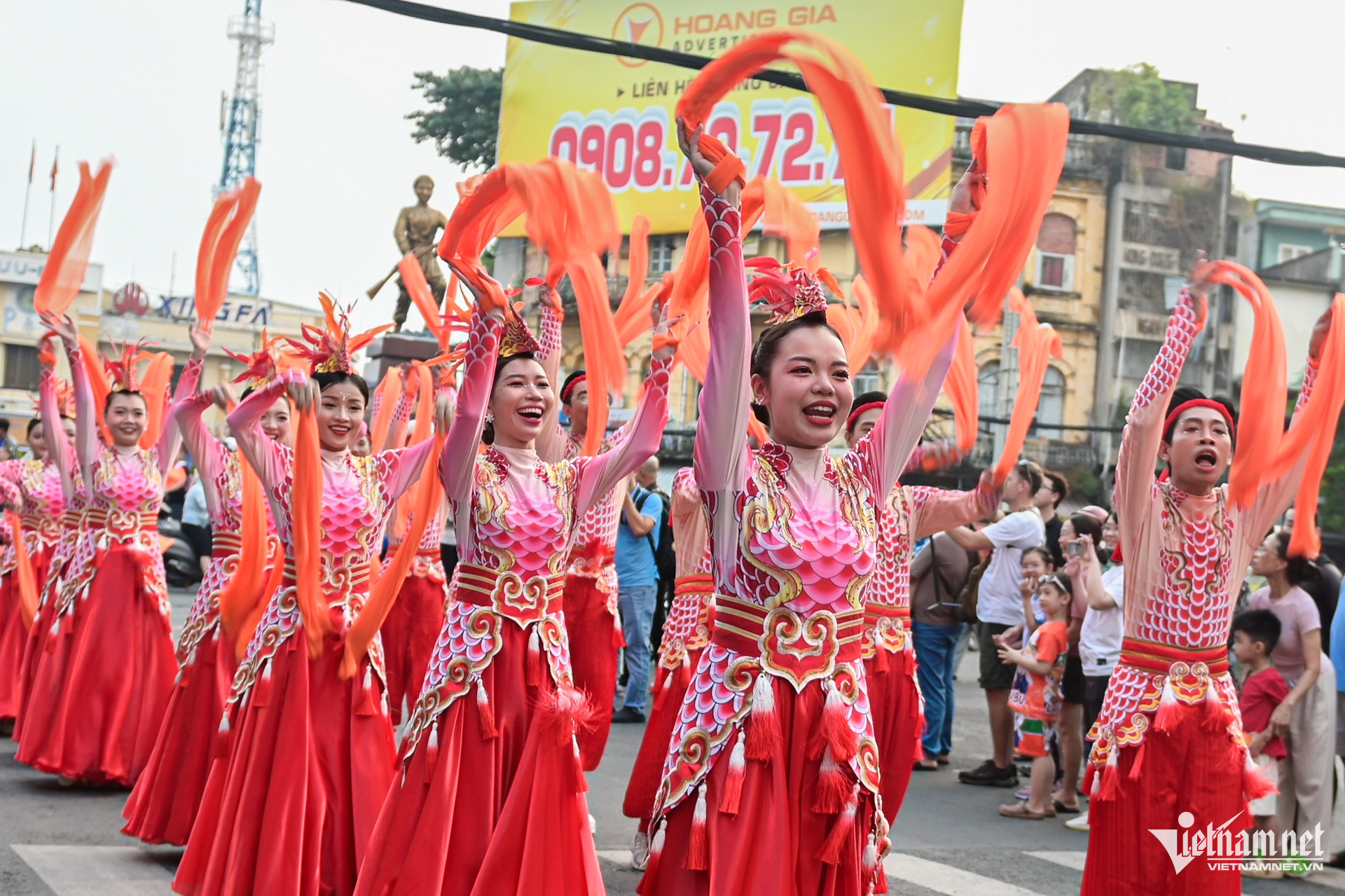 W-tết nguyên tiêu   nguyễn huế 16.jpg