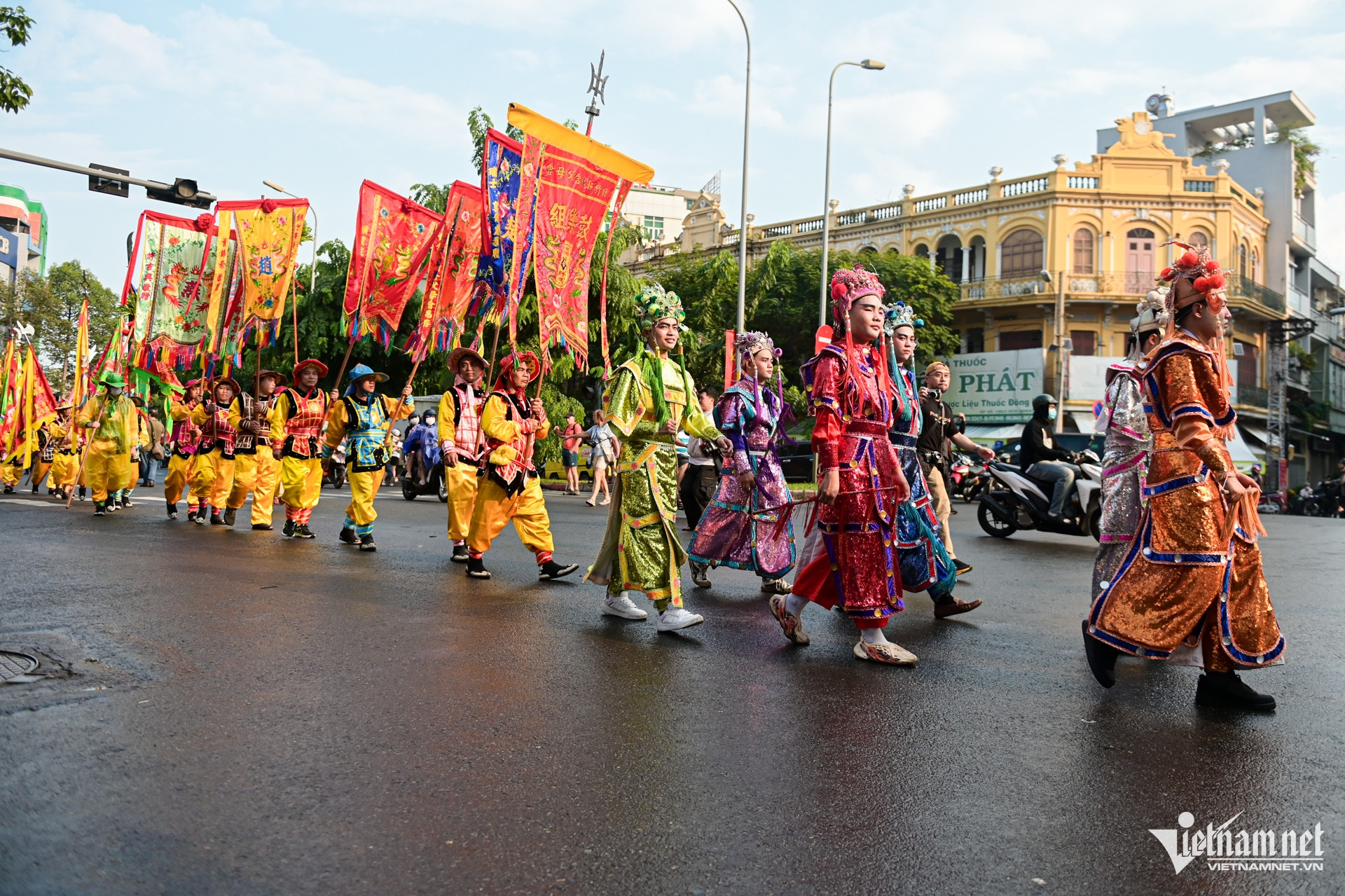 W-tết nguyên tiêu   nguyễn huế 24.jpg