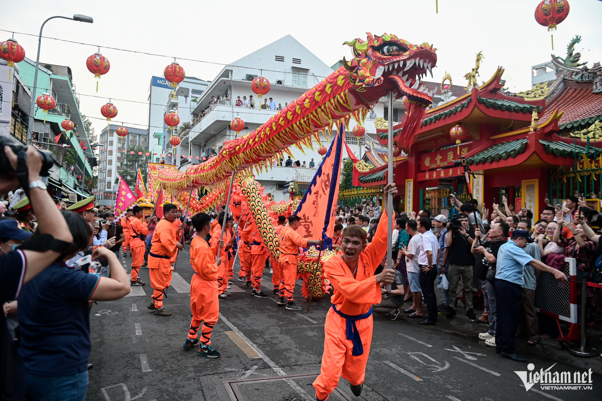 W-tết nguyên tiêu   nguyễn huế 7.jpg