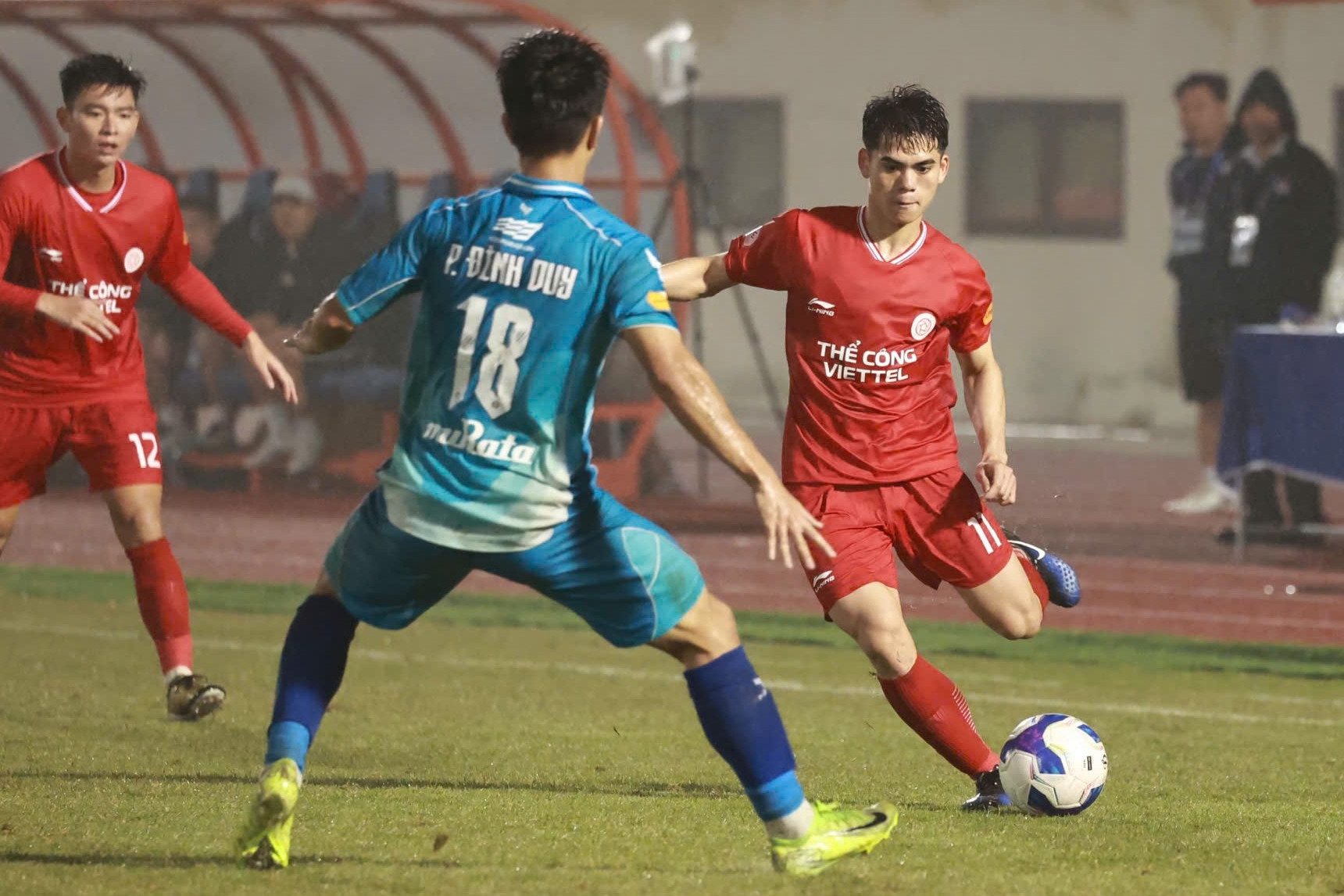 Bảng xếp hạng V-League 2024/25 - Vòng 13 mới nhất