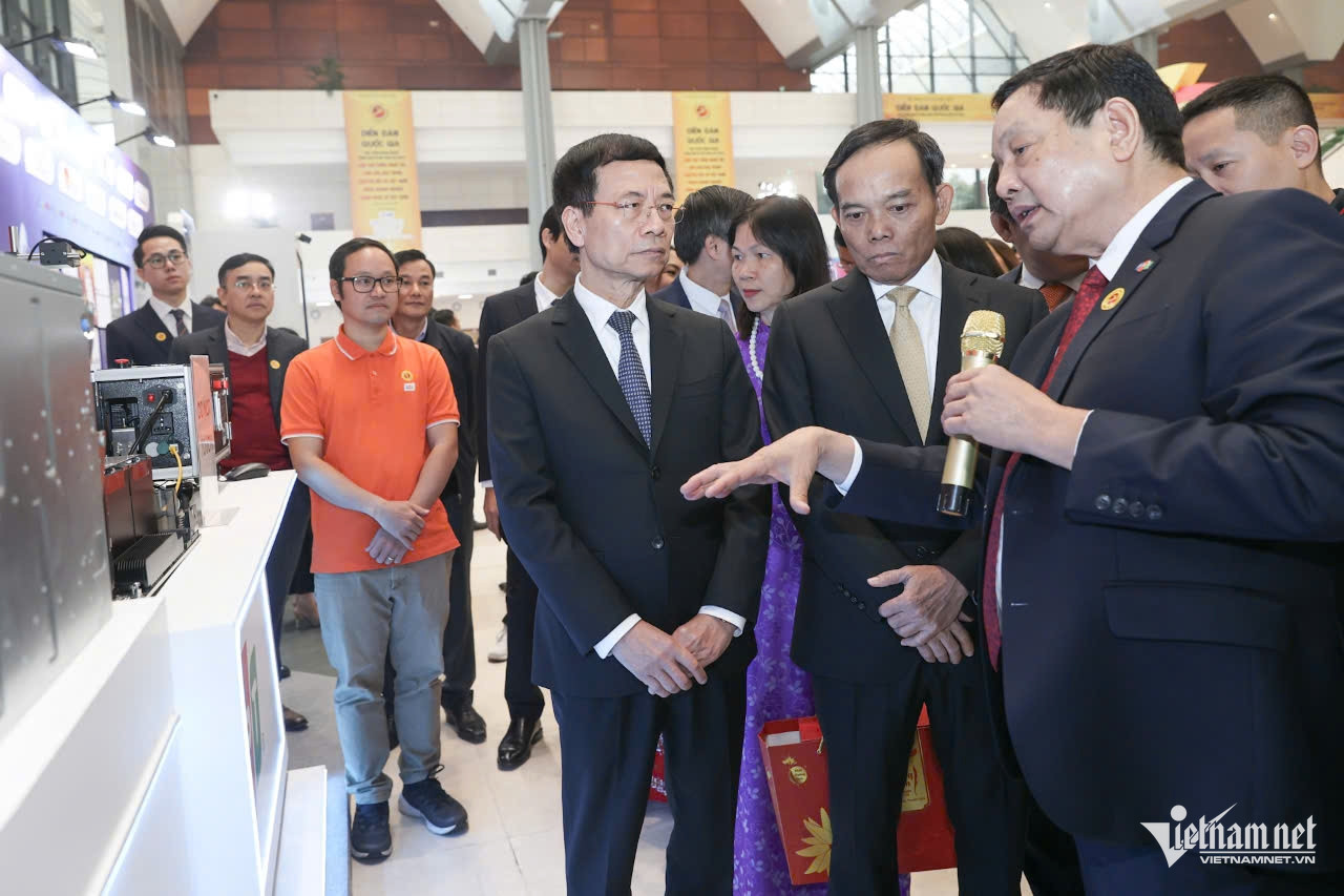 Báo VietnamNet