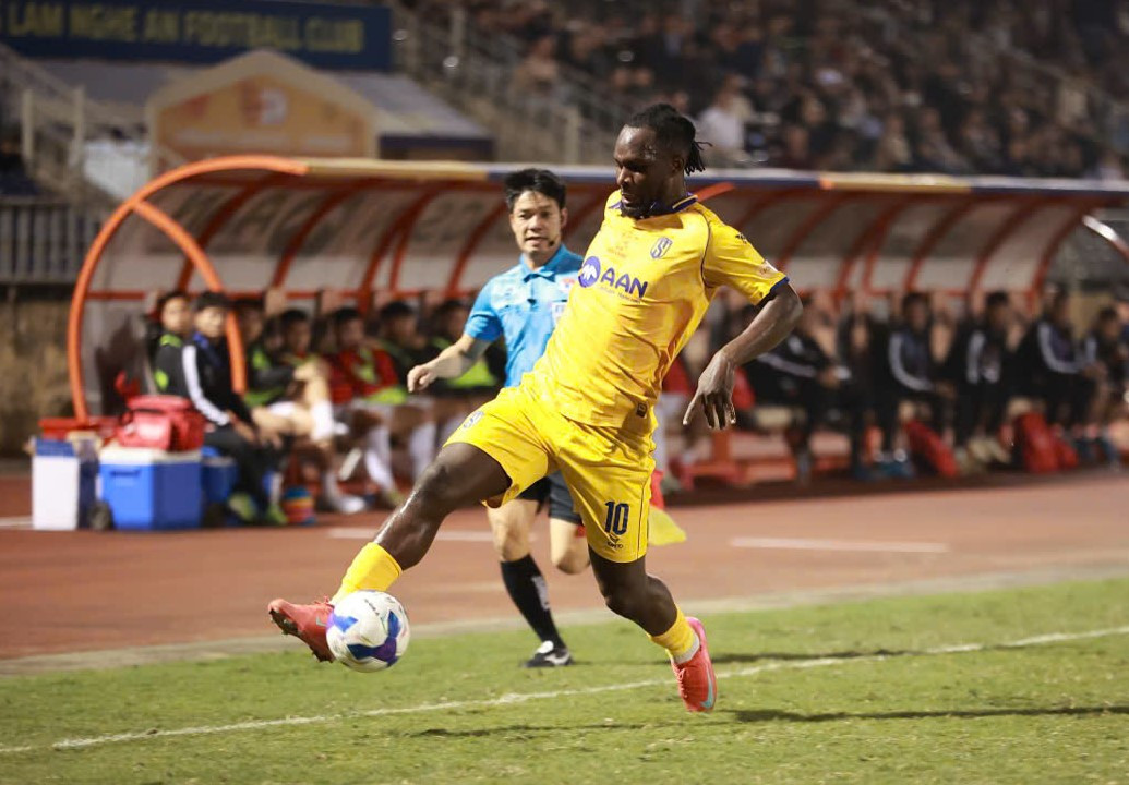 slna vs hai phong 1.jpg