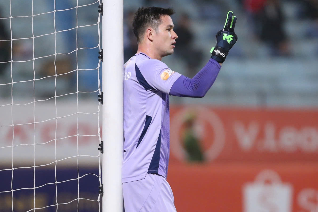 Tuyển Việt Nam: &amp;apos;Báo động đỏ&amp;apos; cho Nguyễn Filip