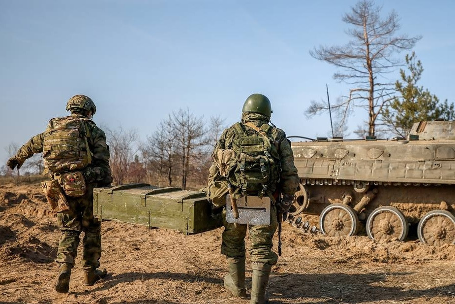 Ukraine muốn Nga rút về ranh giới trước xung đột, nói về ‘ngày ác liệt nhất’