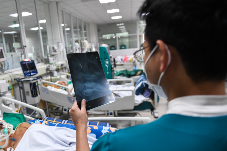 Bị cúm khi nào dùng và không dùng kháng sinh?