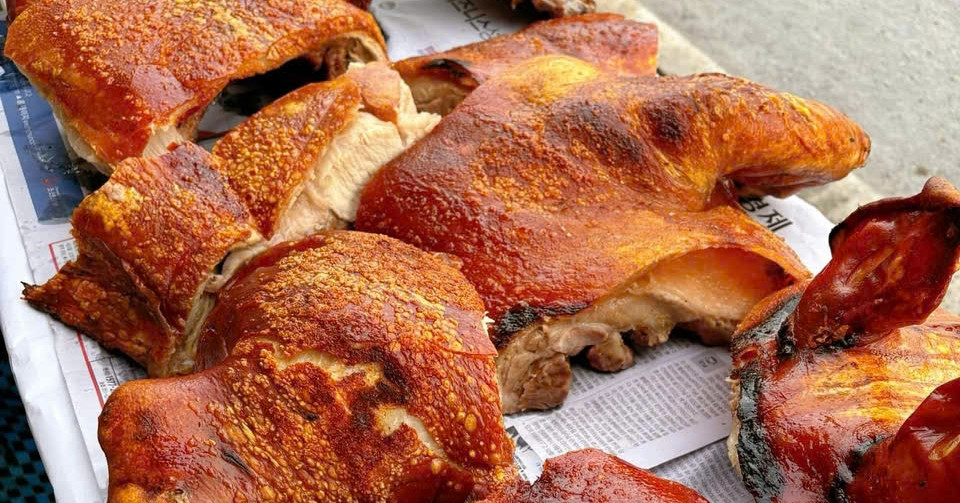 Chủ quán 20 năm mách mẹo làm lợn quay giòn bì hấp dẫn, ăn cả cân không ngán