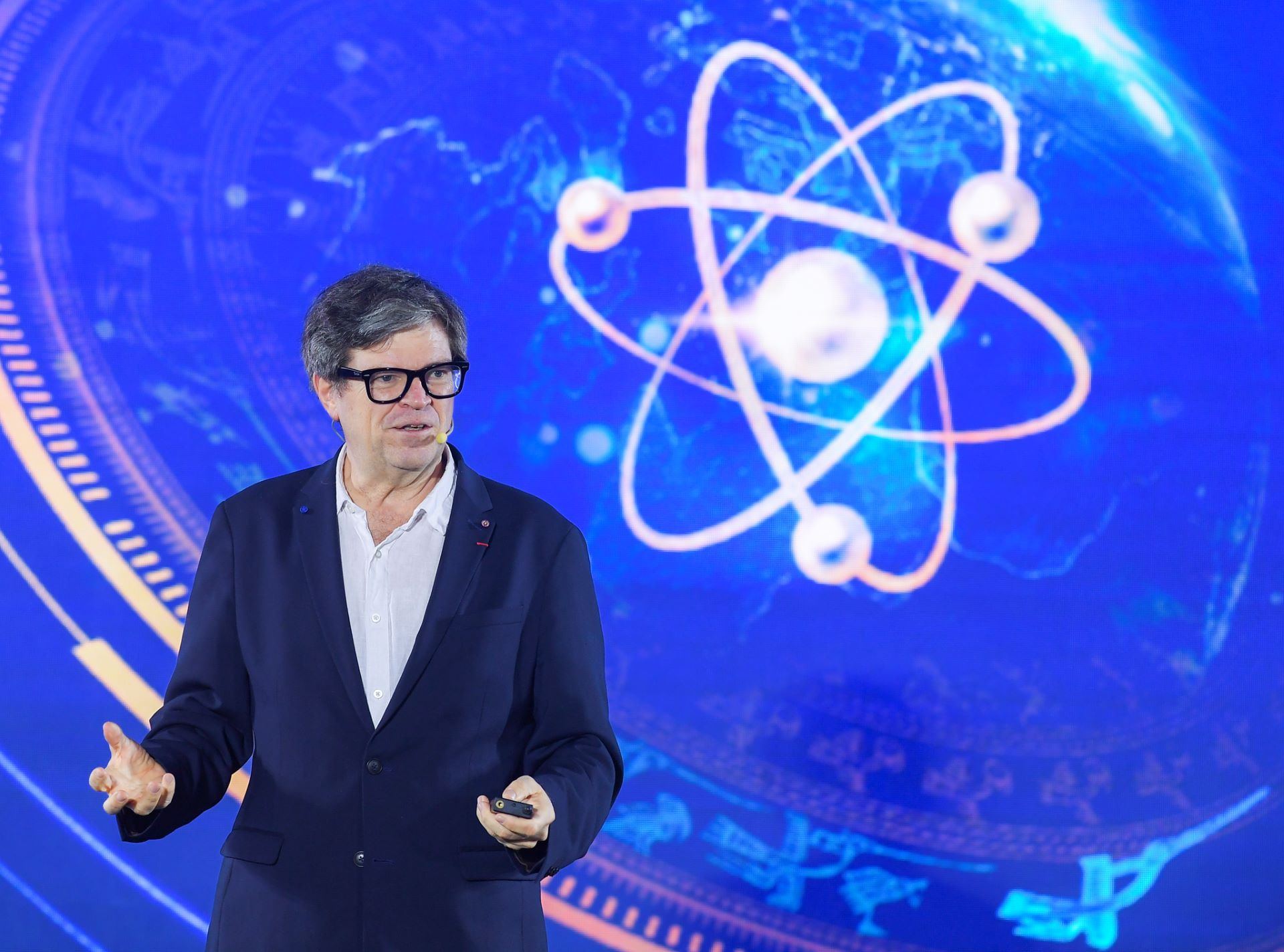 GS Yann LeCun (ảnhVNN)_Ảnh bài 10.jpg