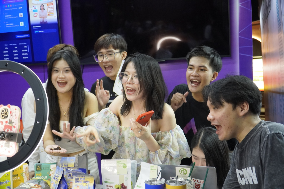 livetreamschobenthanh.jpg
