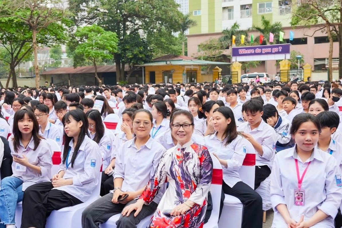 178 học sinh Hà Nội giành học bổng du học Canada