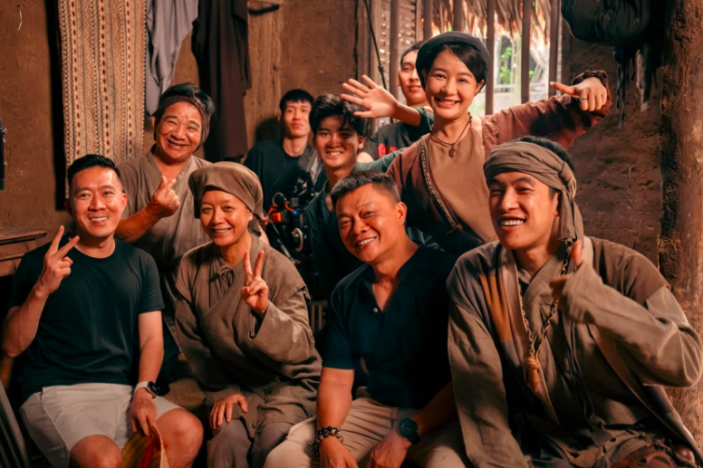 &amp;apos;Đèn âm hồn&amp;apos; thu 100 tỷ đồng, Hoàng Nam đút túi bao nhiêu?