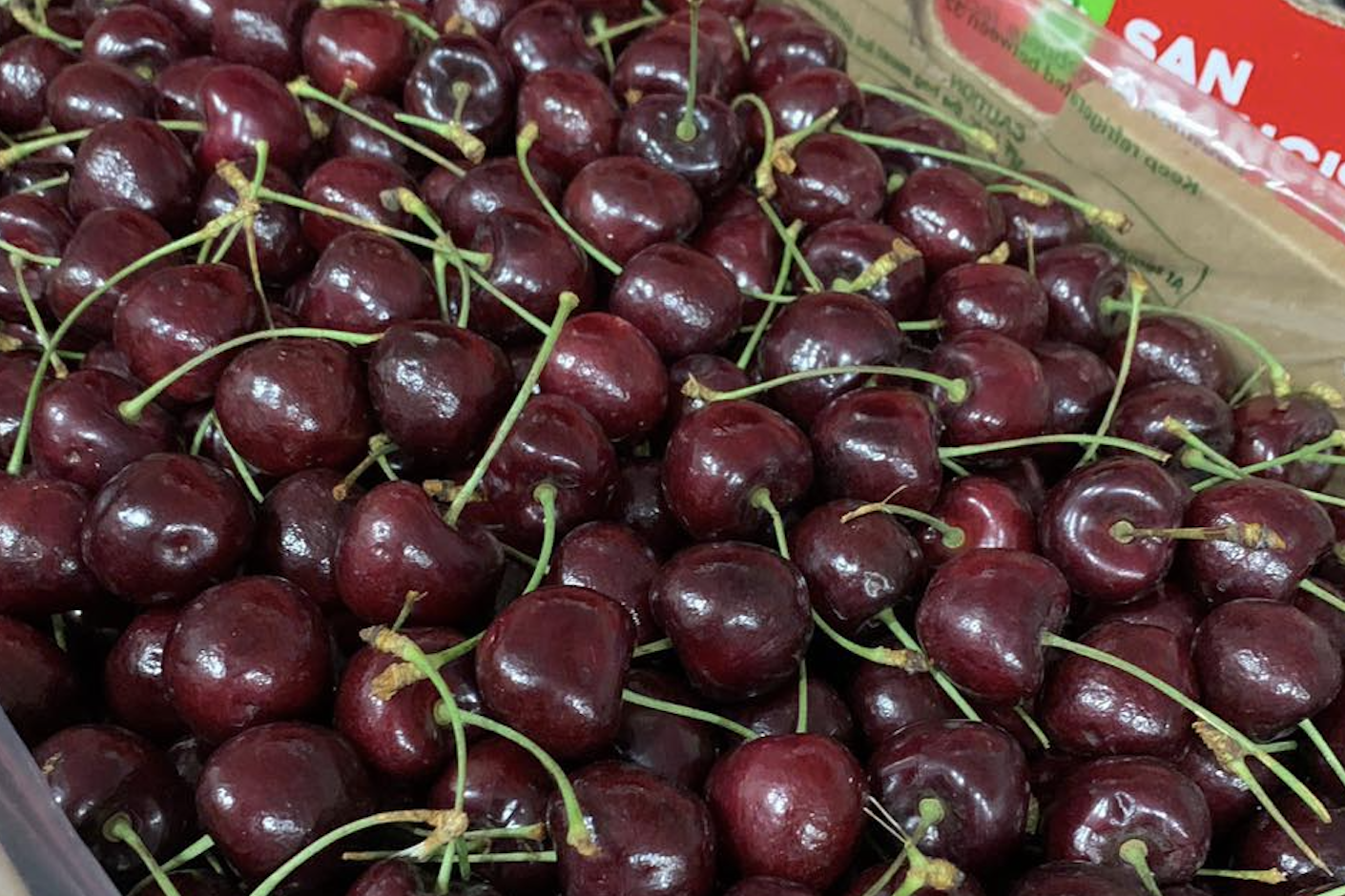 Sự thật cherry Chile giảm giá ‘sập sàn’, còn 100 nghìn/kg bán la liệt ở chợ Việt