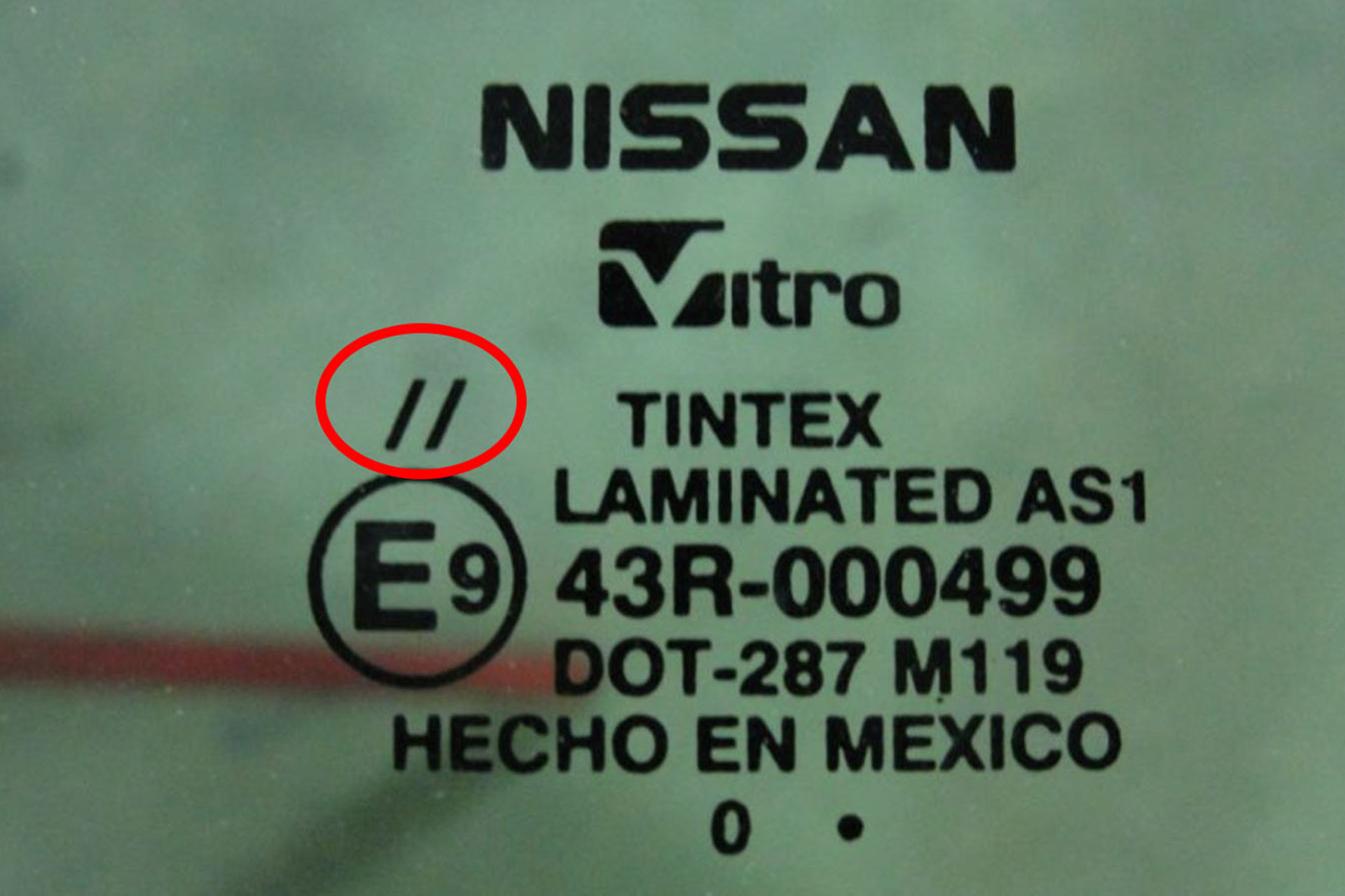 ky hieu tren kinh o to (6).jpg