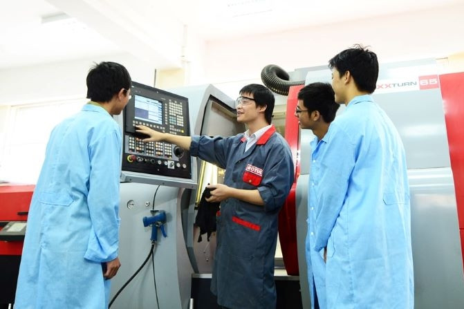 Nhân lực chất lượng cao là then chốt