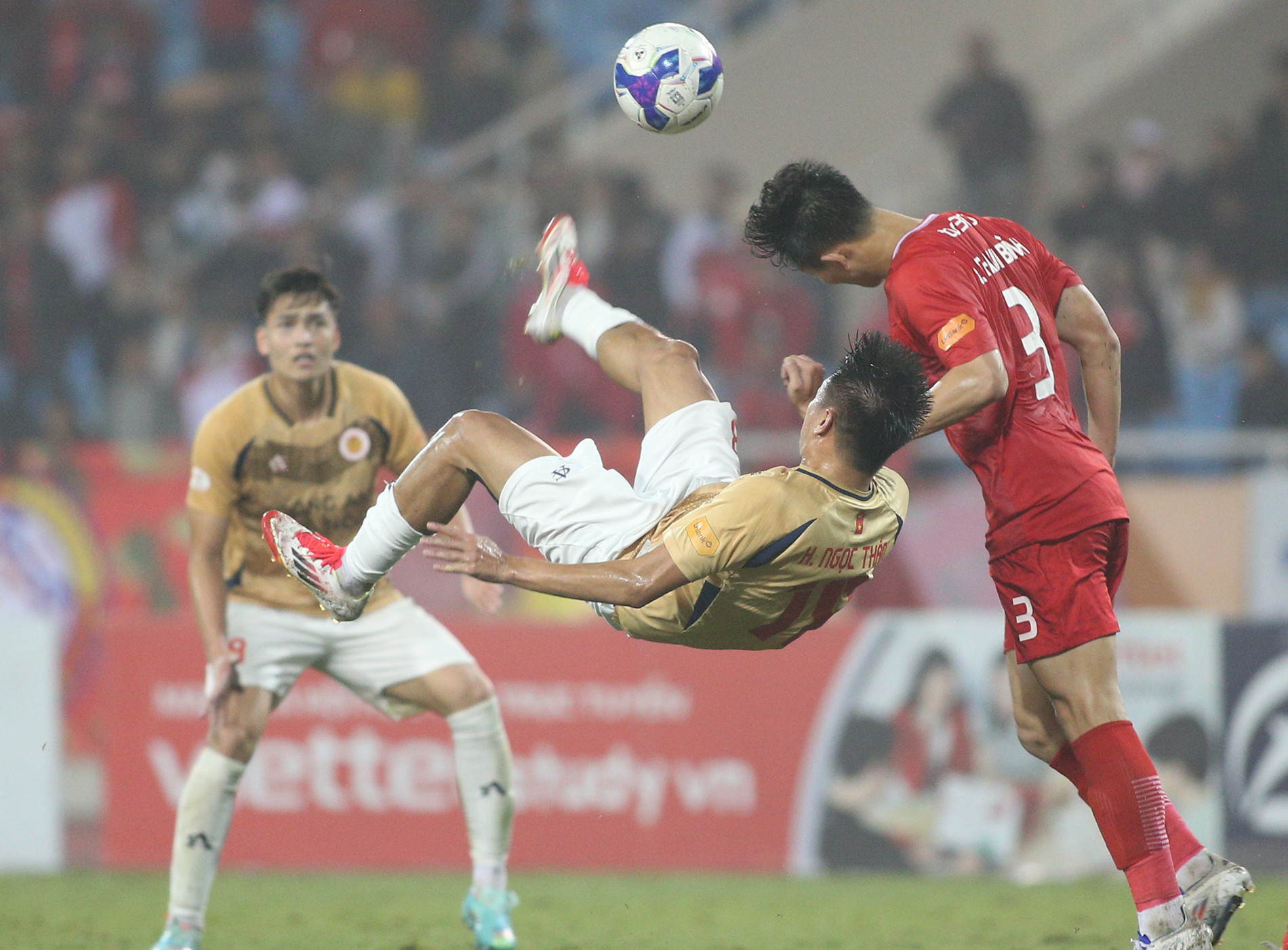 the cong viettel cahn 1.JPG