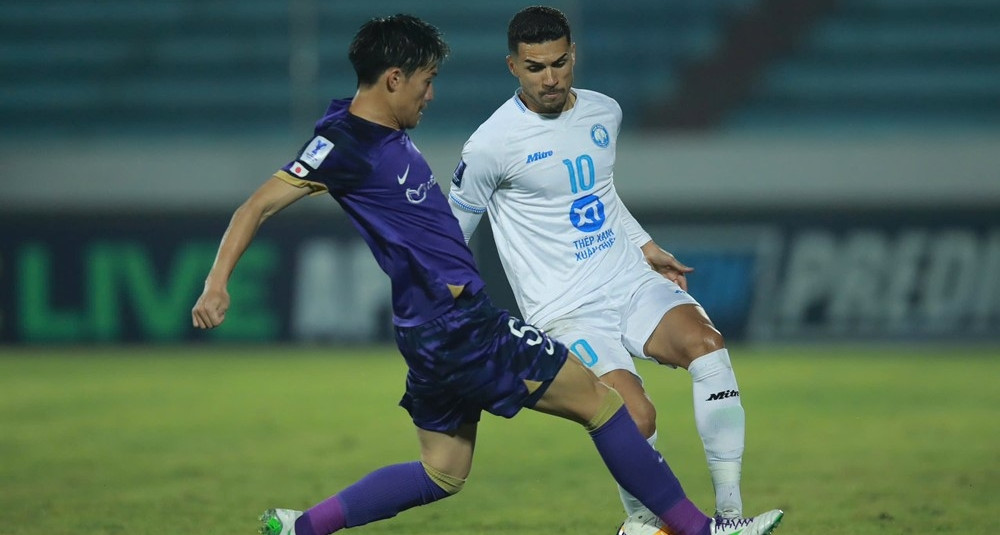 Trực tiếp bóng đá Nam Định 0-0 Hiroshima: China solo dứt điểm tiếc nuối