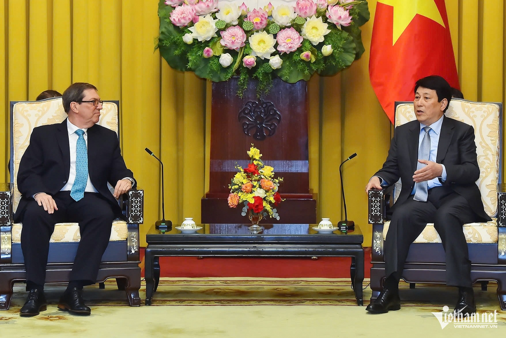 W-Bruno Rodríguez Parrilla Lương Cường 3.jpg